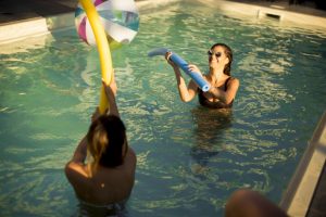 Pool – förena nytta med nöje